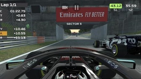 F1 Mobile Racing手游app截图