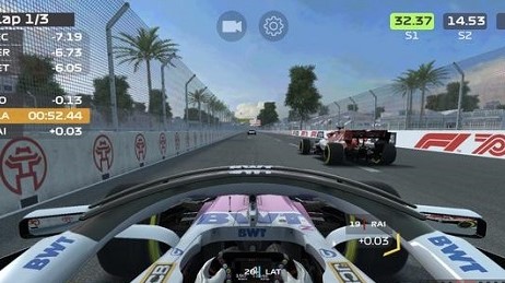 F1 Mobile Racing手游app截图